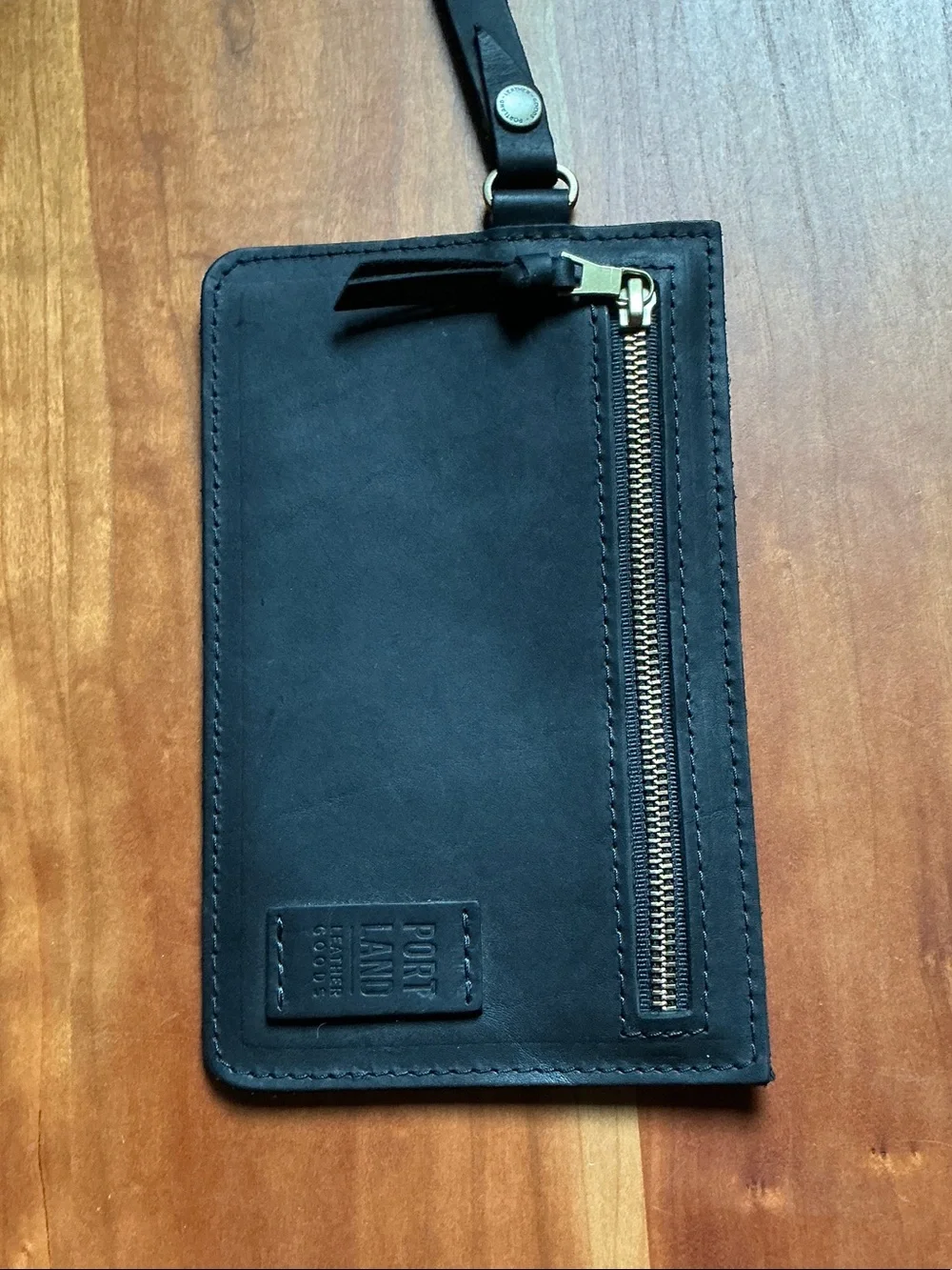 Portland Leather Goods Black Leather Wallet/Pouch with Zip Pocket